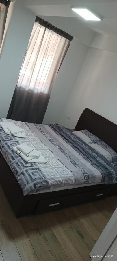 Grand Apartments 斯特鲁米察 外观 照片