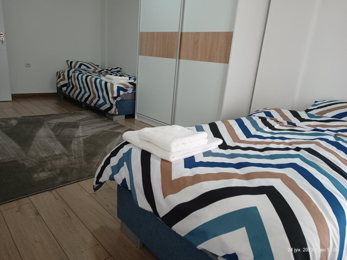 Grand Apartments 斯特鲁米察 外观 照片